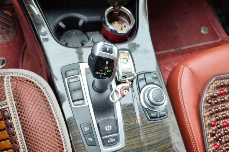 Used BMW X3 2013 Facelifted xDrive20i Luxury Edition Gear Lever