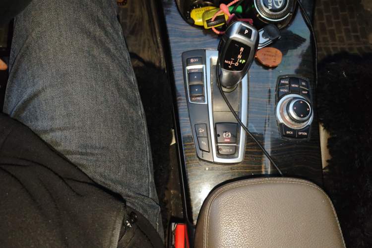 Used BMW X3 2013 xDrive20i Luxury Edition Gear Lever