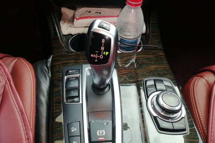 Used BMW X3 2013 Facelifted xDrive20i Luxury Edition Gear Lever