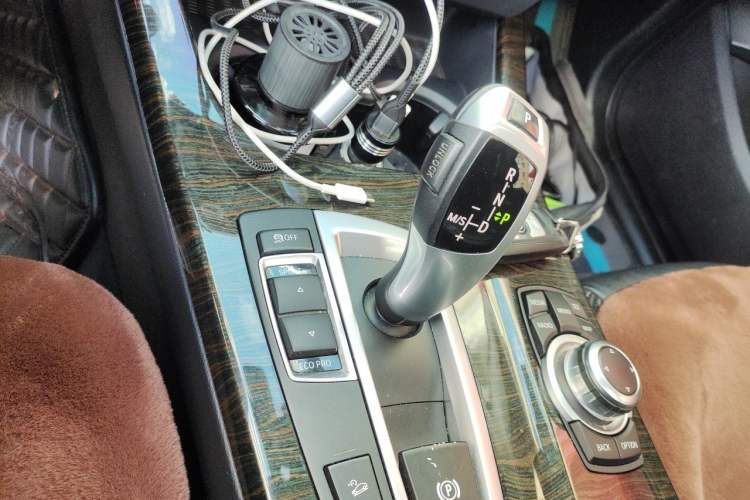Used BMW X3 2013 xDrive20i Luxury Edition Gear Lever