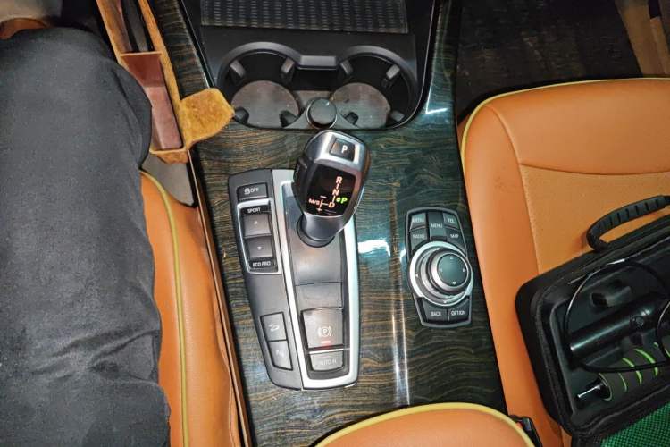 Used BMW X3  Gear Lever