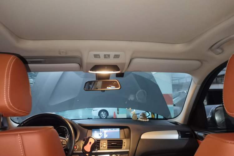 Used BMW X3 2013 xDrive28i Leading Model Headliner