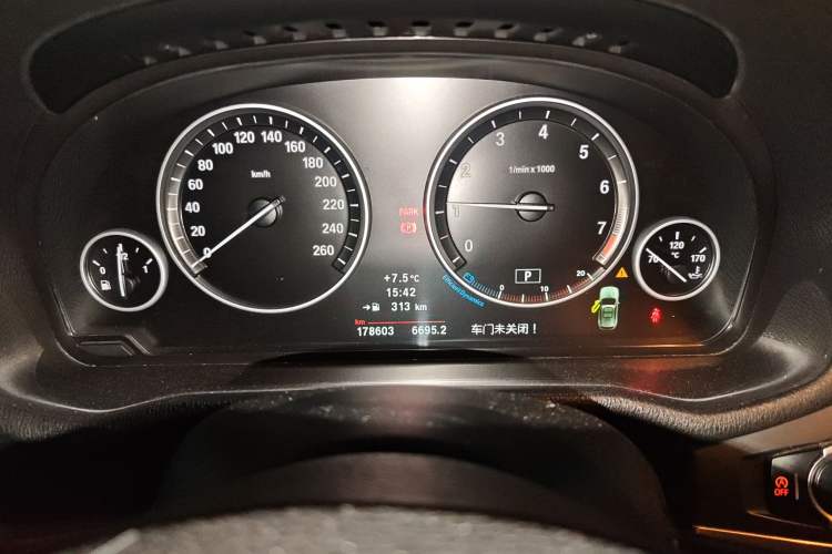 Used BMW X3 2013 xDrive20i Luxury Edition Instrument Cluster