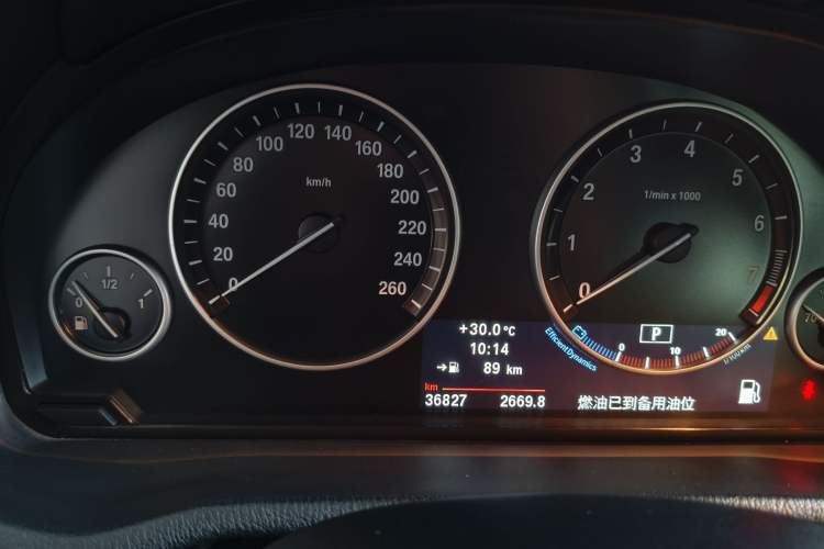 Used BMW X3 2013 Facelifted xDrive20i Luxury Edition Interior 1