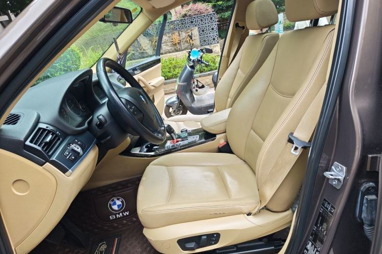 Used BMW X3 2013 xDrive20i Luxury Edition Left Front Seat