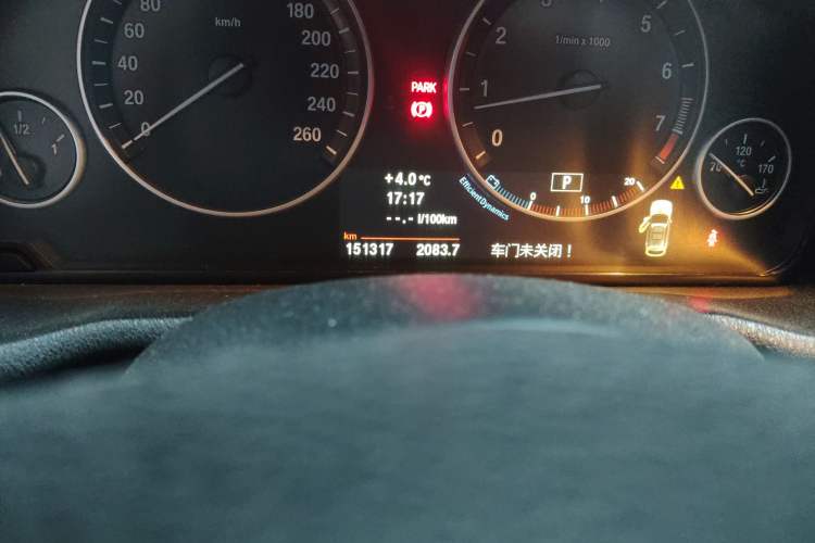 Used BMW X3 2013 xDrive20i Luxury Edition Odometer Close Up