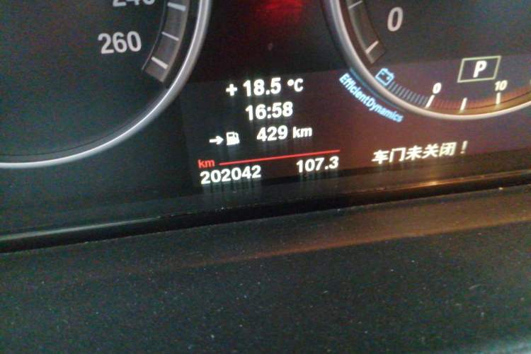 Used BMW X3 2013 Facelifted xDrive20i Luxury Edition Odometer Close Up