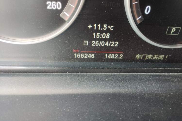 Used BMW X3 2013 xDrive20i Luxury Edition Odometer Close Up