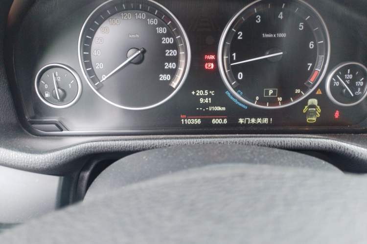 Used BMW X3 2013 Facelifted xDrive20i Luxury Edition Odometer Close Up