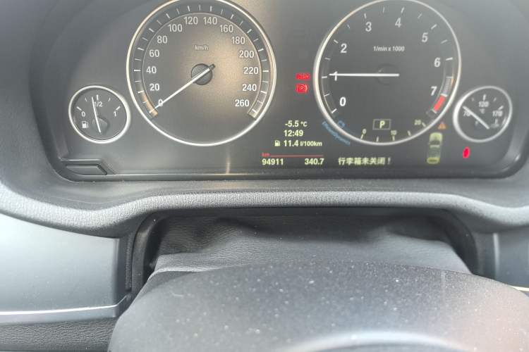 Used BMW X3 2013 Facelifted xDrive20i Luxury Edition Odometer Close Up