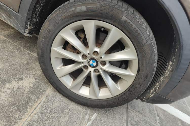Used BMW X3 2013 Facelifted xDrive20i Luxury Edition Right Front Wheel Hub