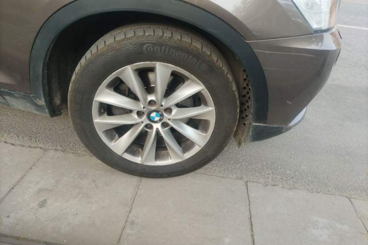 Used BMW X3 2013 xDrive20i Luxury Edition Right Front Wheel Hub
