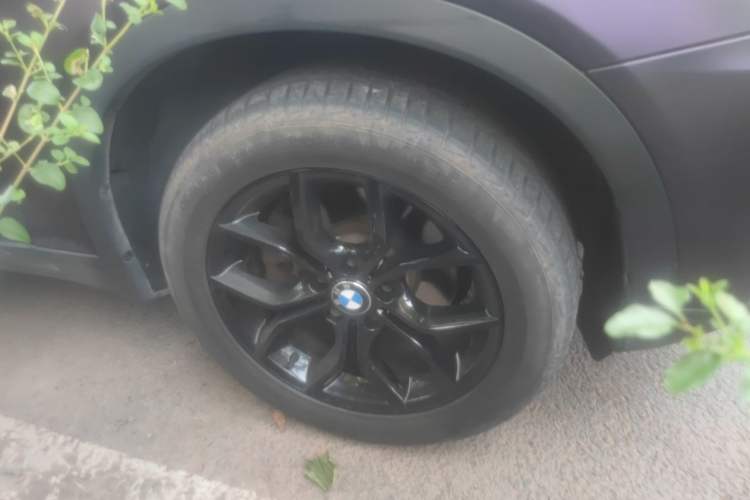 Used BMW X3 2013 Restyled xDrive28i Leading Edition Right Front Wheel Hub
