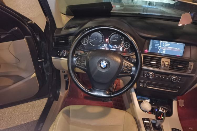 Used BMW X3 2013 xDrive28i Leading Model Steering Wheel