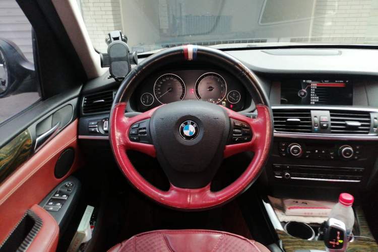 Used BMW X3 2013 Facelifted xDrive20i Luxury Edition Steering Wheel