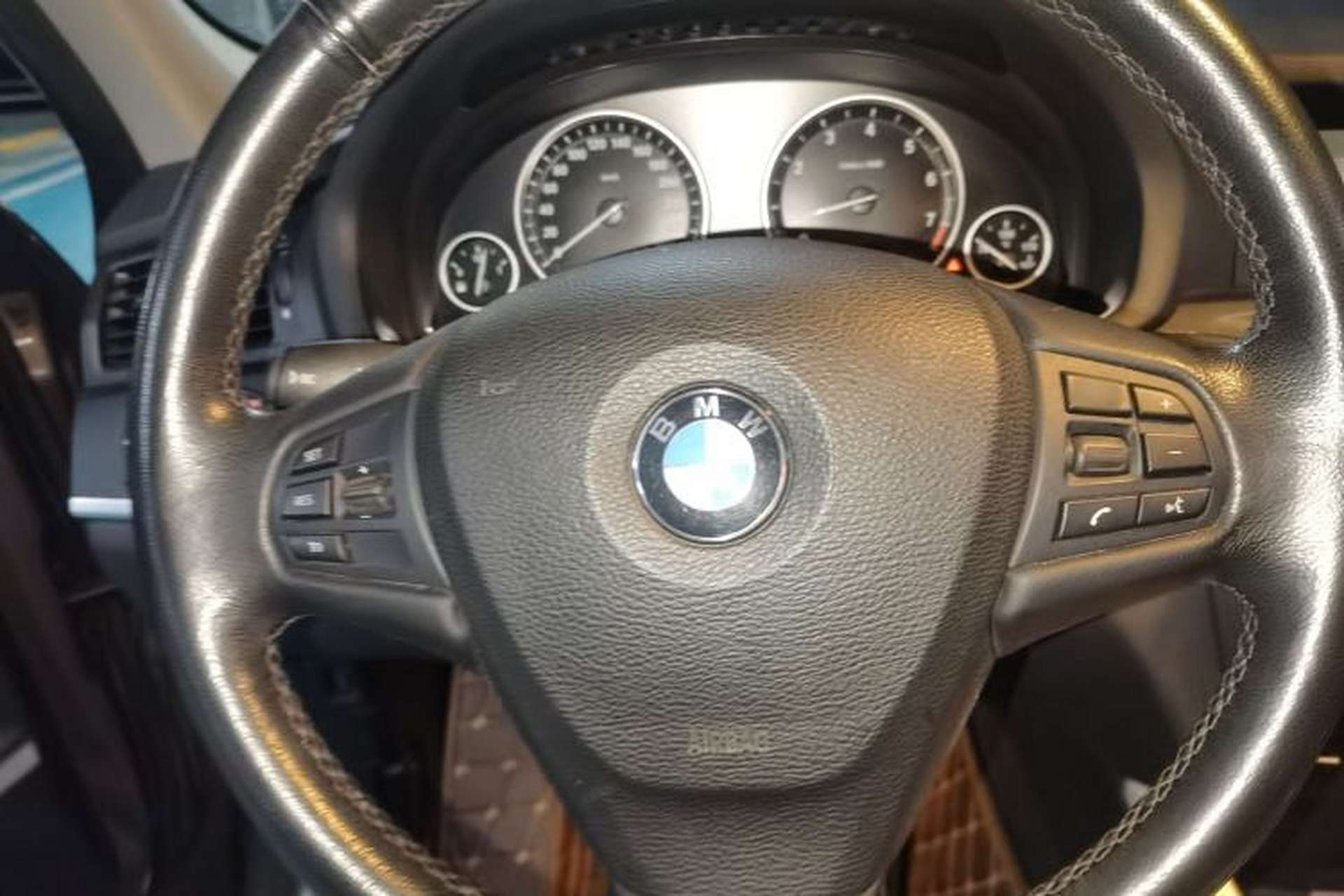 Used BMW X3 2013 xDrive28i Leading Model Steering Wheel
