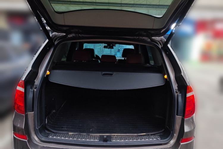 Used BMW X3 2013 Facelifted xDrive20i Luxury Edition Trunk