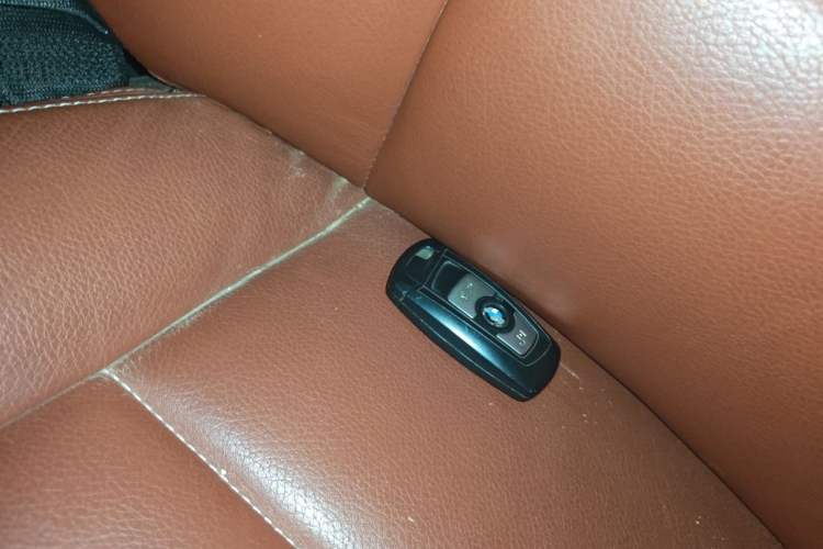 Used BMW X3 2013 xDrive20i Luxury Edition Vehicle Key