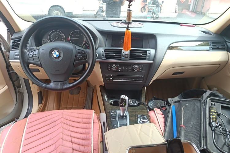 Used BMW X3 2013 xDrive20i Luxury Edition Center Console