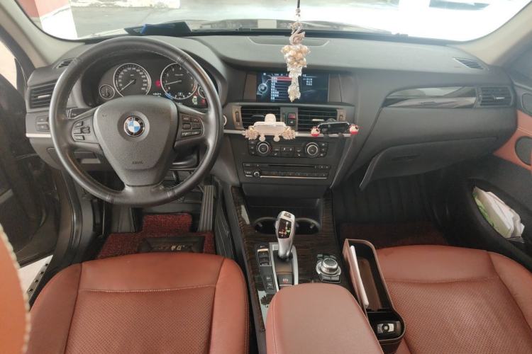 Used BMW X3 2013 Facelifted xDrive20i Luxury Edition Center Console