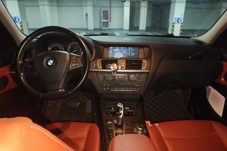 Used BMW X3 2013 xDrive20i Luxury Edition Center Console