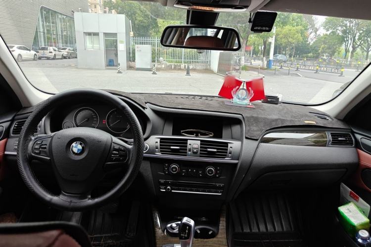 Used BMW X3 2013 xDrive20i Luxury Edition Center Console