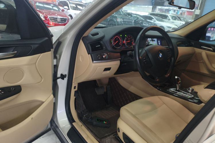 Used BMW X3 2013 Facelifted xDrive20i Luxury Edition Driver Seat