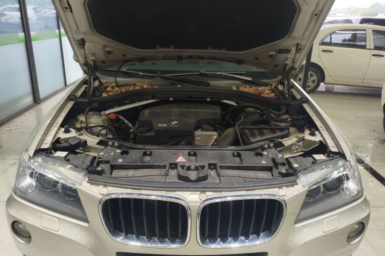 Used BMW X3 2013 Facelifted xDrive20i Luxury Edition Engine Bay