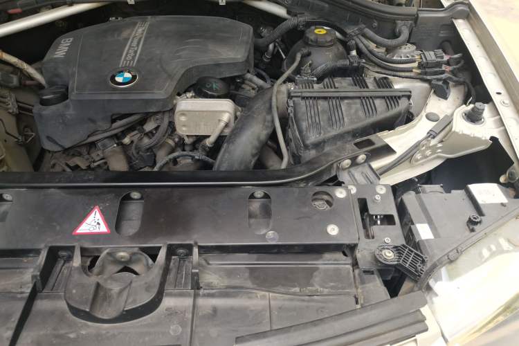 Used BMW X3 2013 xDrive20i Luxury Edition Engine Bay Left