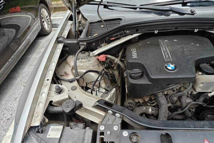 Used BMW X3 2013 xDrive20i Luxury Edition Engine Bay Right