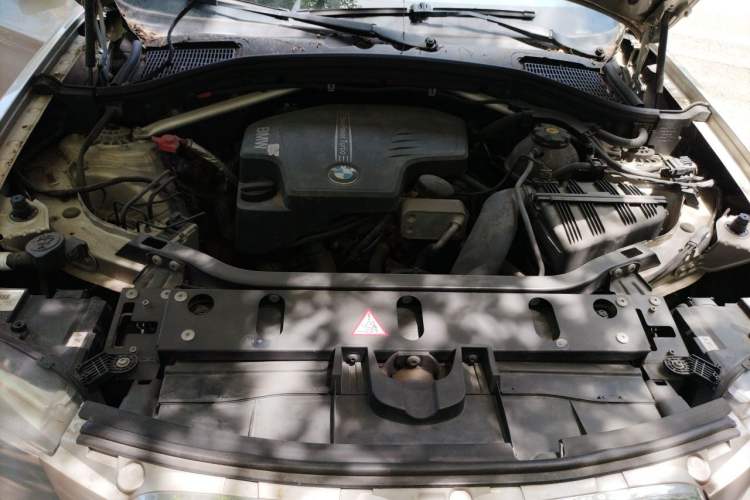 Used BMW X3 2013 Facelifted xDrive20i Luxury Edition Engine Bay