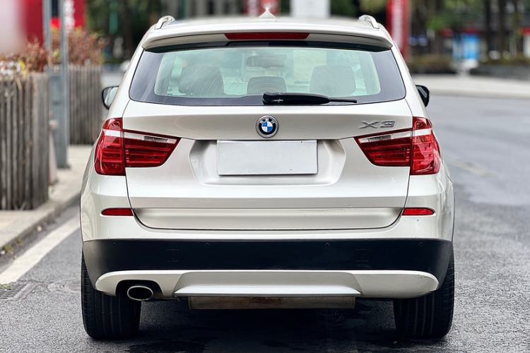 Used BMW X3 2013 Facelifted xDrive20i Luxury Edition Exterior 2