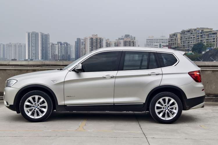 Used BMW X3 2013 Facelifted xDrive20i Luxury Edition Exterior 2