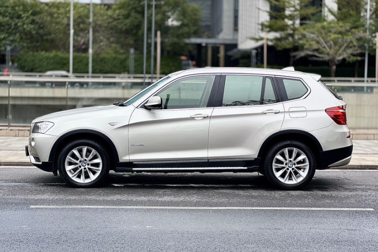 Used BMW X3 2013 Facelifted xDrive20i Luxury Edition Exterior 5