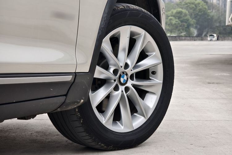 Used BMW X3 2013 Facelifted xDrive20i Luxury Edition Exterior 8