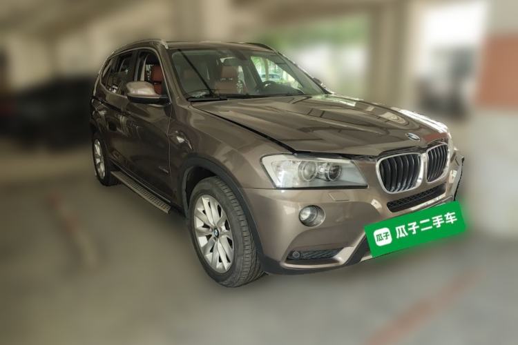 Used BMW X3 2013 Facelifted xDrive20i Luxury Edition Front Right 45 Deg
