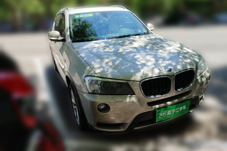 Used BMW X3 2013 Facelifted xDrive20i Luxury Edition Front Right 45 Deg