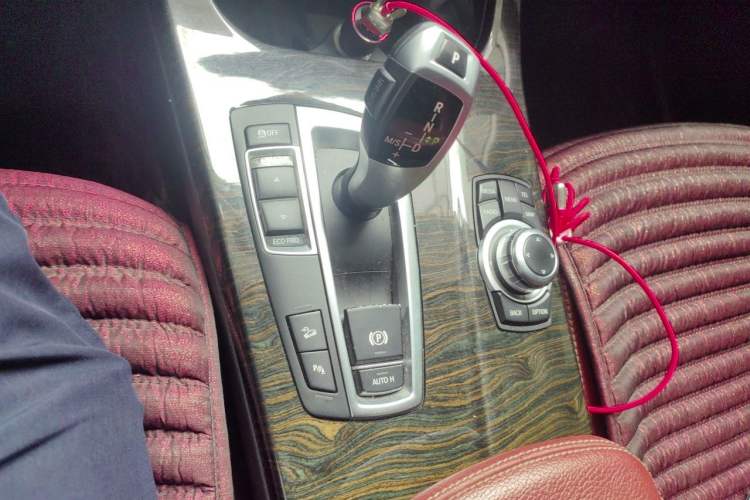 Used BMW X3 2013 xDrive20i Luxury Edition Gear Lever