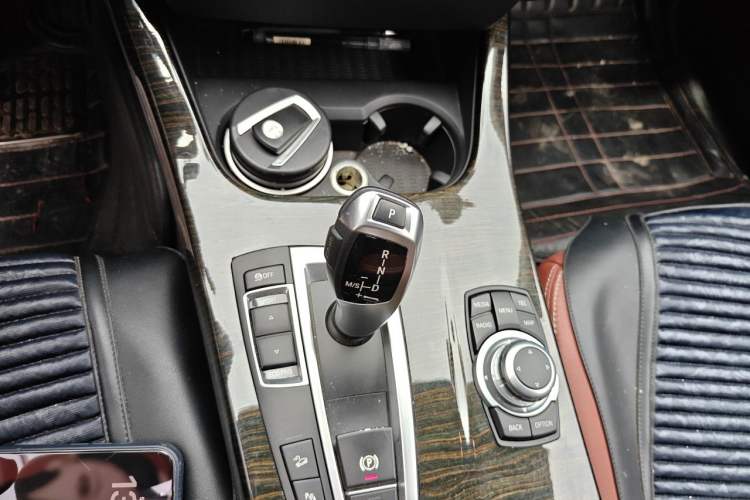 Used BMW X3 2013 xDrive20i Luxury Edition Gear Lever