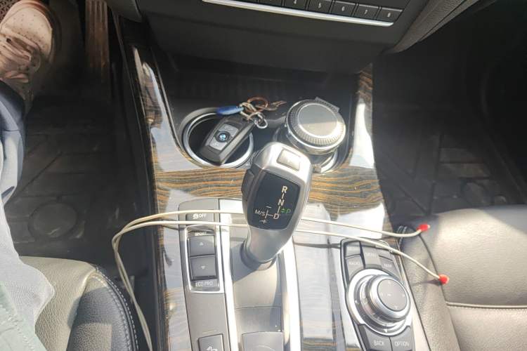 Used BMW X3 2013 Revised xDrive28i Luxury Edition Gear Lever