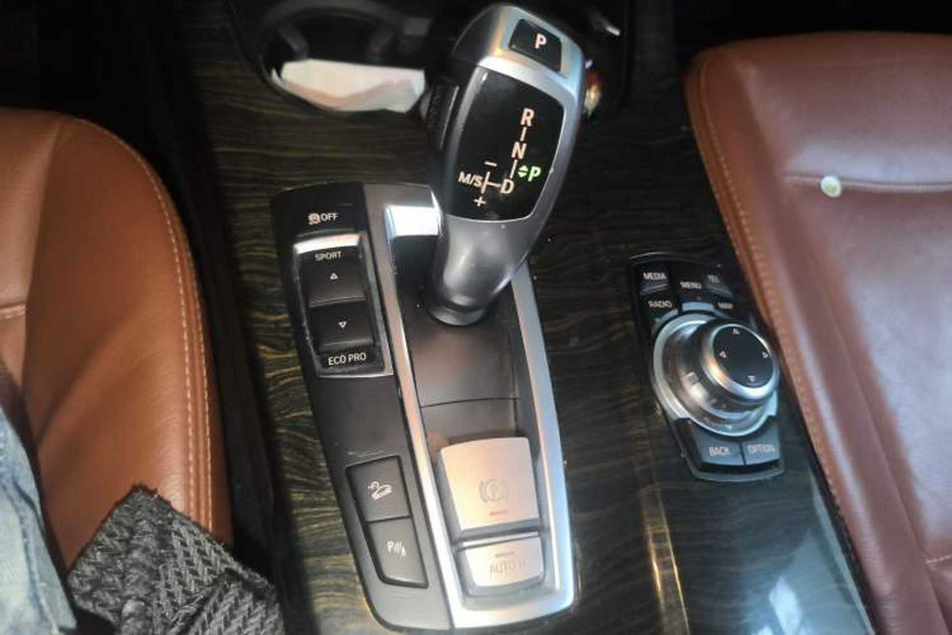 Used BMW X3 2013 xDrive20i Luxury Edition Gear Lever