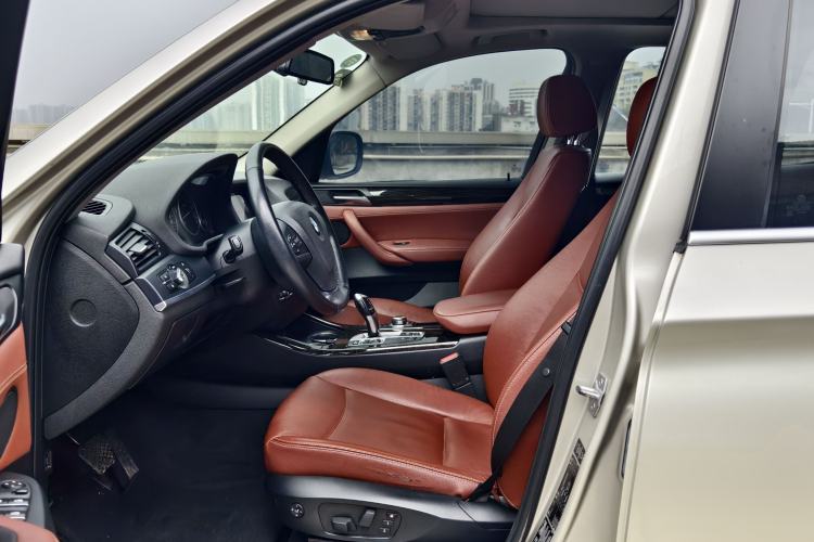 Used BMW X3 2013 Facelifted xDrive20i Luxury Edition Interior 1