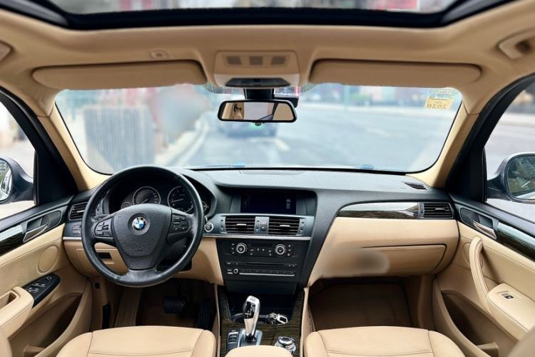 Used BMW X3 2013 Facelifted xDrive20i Luxury Edition Interior 3