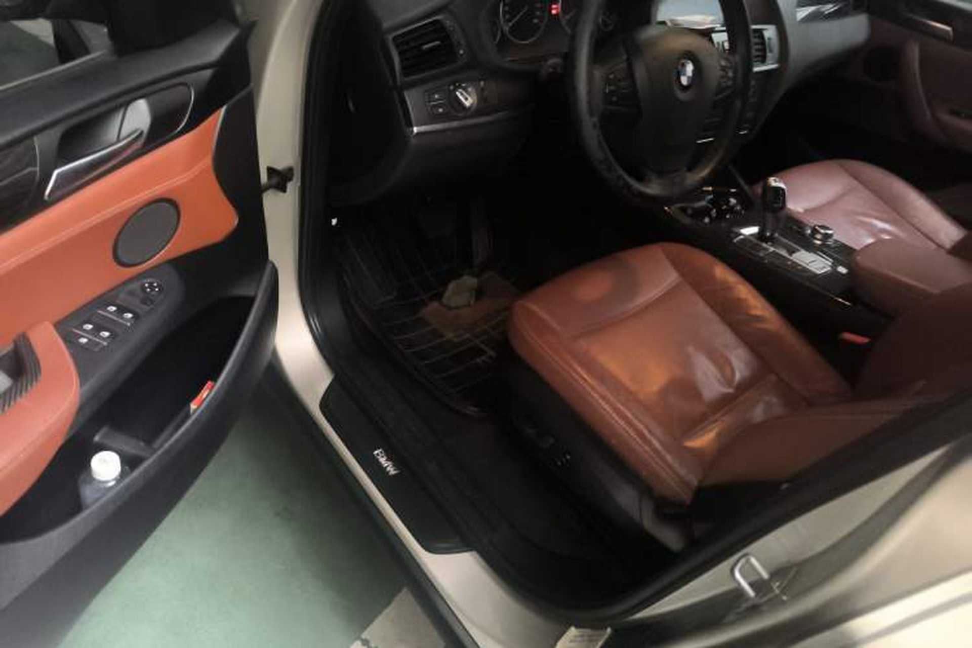 Used BMW X3 2013 xDrive20i Luxury Edition Interior 3