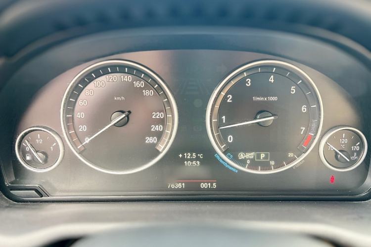 Used BMW X3 2013 Facelifted xDrive20i Luxury Edition Interior 6