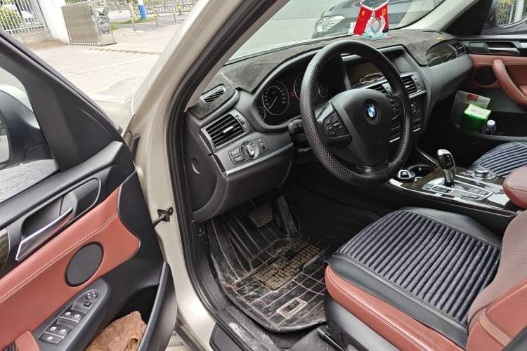 Used BMW X3 2013 xDrive20i Luxury Edition Left Front Seat