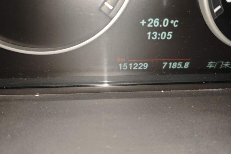 Used BMW X3 2013 xDrive20i Luxury Edition Odometer Close Up