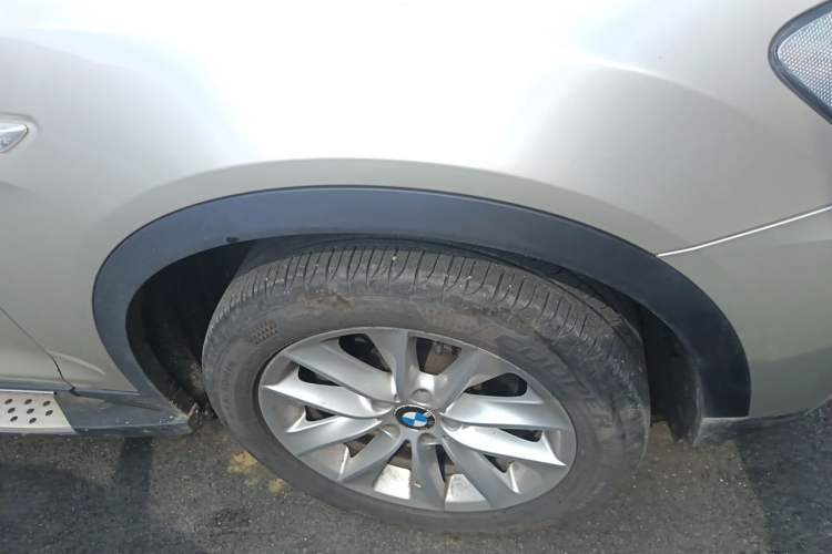 Used BMW X3 2013 xDrive20i Luxury Edition Right Front Wheel Hub