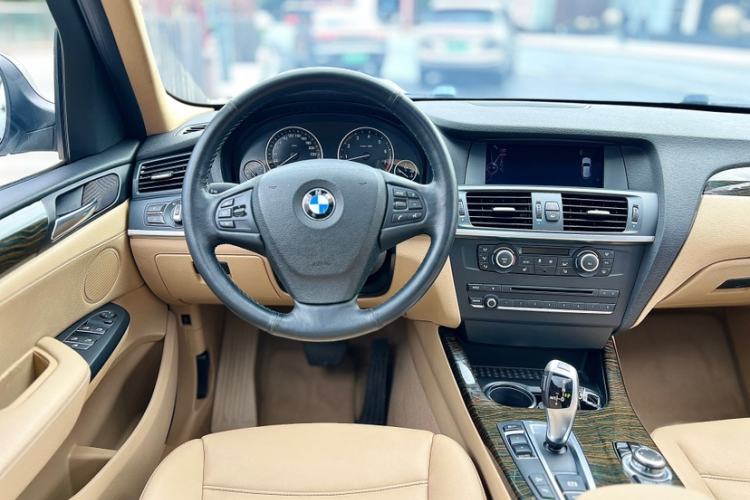 Used BMW X3 2013 Facelifted xDrive20i Luxury Edition Steering Wheel
