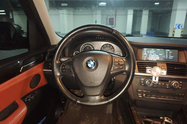 Used BMW X3 2013 xDrive20i Luxury Edition Steering Wheel